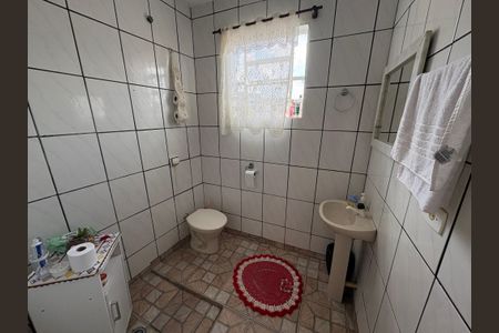 Casa à venda com 90m², 2 quartos e sem vagaBanheiro 1