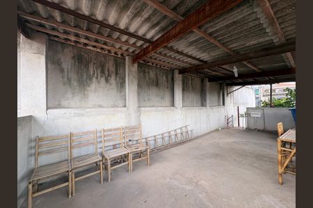 Casa à venda com 90m², 2 quartos e sem vagaLaje