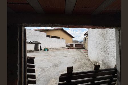 Casa à venda com 90m², 2 quartos e sem vagaPorão 