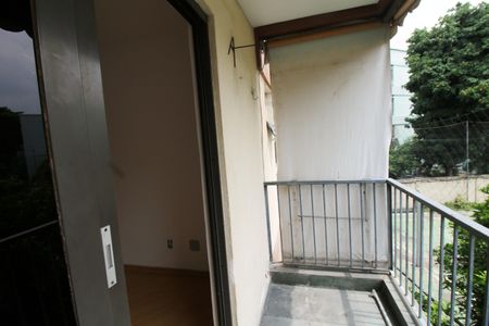 Apartamento para alugar com 60m², 2 quartos e 1 vagaVaranda