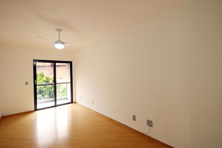 Sala de apartamento para alugar com 2 quartos, 60m² em Irajá, Rio de Janeiro