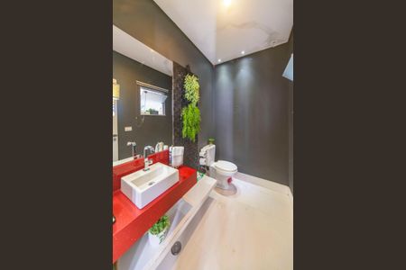 Casa à venda com 226m², 3 quartos e 5 vagasLavabo