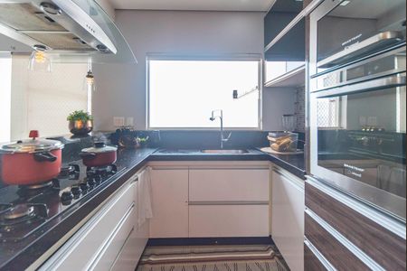 Casa à venda com 226m², 3 quartos e 5 vagasCopa e Cozinha 