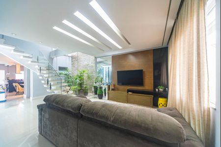 Sala de casa à venda com 3 quartos, 226m² em Parque Sao Vicente, Santo André