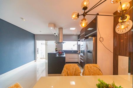 Casa à venda com 226m², 3 quartos e 5 vagasCopa e Cozinha 