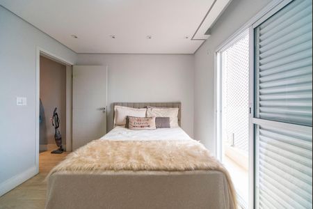 Casa à venda com 226m², 3 quartos e 5 vagasQuarto 2
