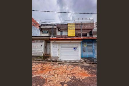 Casa à venda com 226m², 3 quartos e 5 vagasFachada