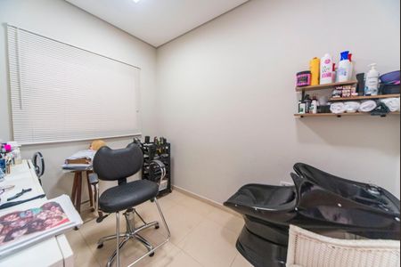 Casa à venda com 226m², 3 quartos e 5 vagasQuarto da garagem