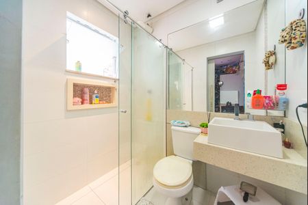 Casa à venda com 226m², 3 quartos e 5 vagasBanheiro do Quarto 3