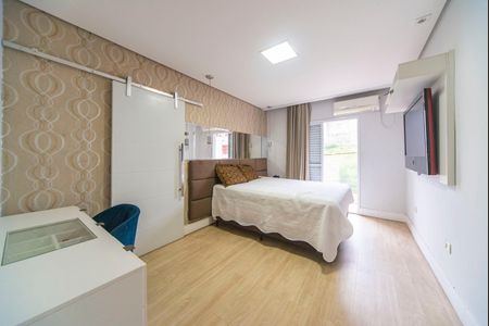 Casa à venda com 226m², 3 quartos e 5 vagasQuarto 1