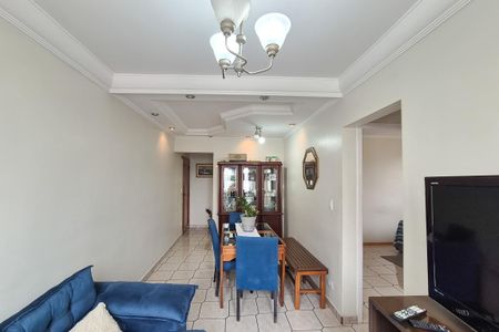 Apartamento à venda com 70m², 2 quartos e 1 vaga Apartamento à venda com 70m², 2 quartos e 1 vagaSala