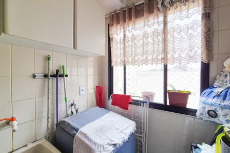 Apartamento à venda com 70m², 2 quartos e 1 vaga Apartamento à venda com 70m², 2 quartos e 1 vagaÁrea de Serviço