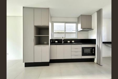 Casa de condomínio para alugar com 115m², 3 quartos e 2 vagas Casa de condomínio para alugar com 115m², 3 quartos e 2 vagasCozinha