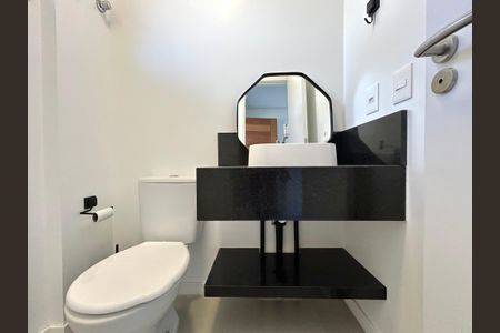 Casa de condomínio para alugar com 115m², 3 quartos e 2 vagas Casa de condomínio para alugar com 115m², 3 quartos e 2 vagasLavabo