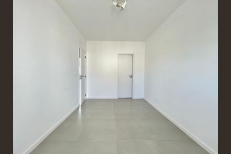 Casa de condomínio para alugar com 115m², 3 quartos e 2 vagas Casa de condomínio para alugar com 115m², 3 quartos e 2 vagasSuíte