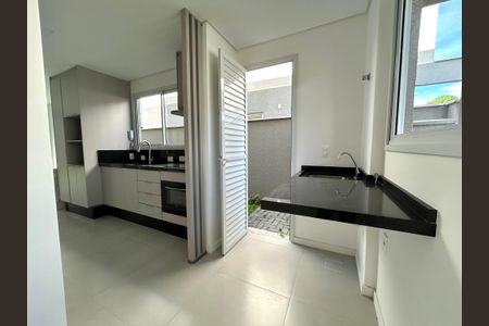 Casa de condomínio para alugar com 115m², 3 quartos e 2 vagas Casa de condomínio para alugar com 115m², 3 quartos e 2 vagasÁrea de Serviço