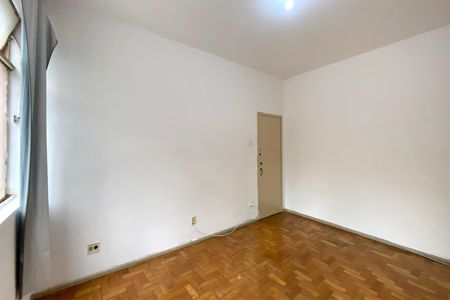 Apartamento para alugar com 2 quartos, 70m² em Funcionários, Belo Horizonte