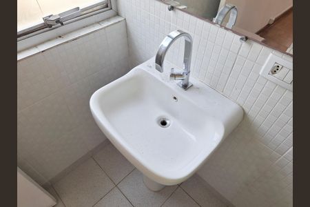 Apartamento à venda com 74m², 2 quartos e 1 vagaBanheiro Quarto 1