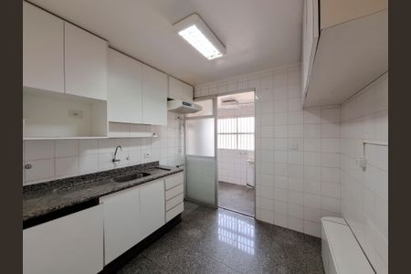 Apartamento à venda com 74m², 2 quartos e 1 vagaCozinha