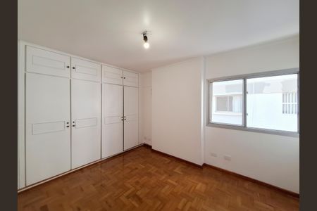 Apartamento à venda com 74m², 2 quartos e 1 vagaQuarto 2