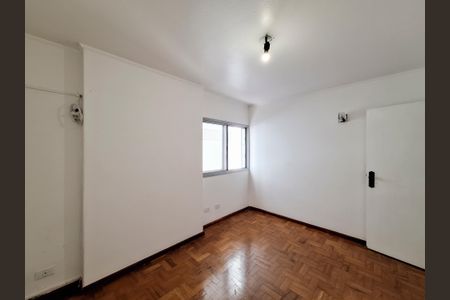 Apartamento à venda com 74m², 2 quartos e 1 vagaQuarto 2