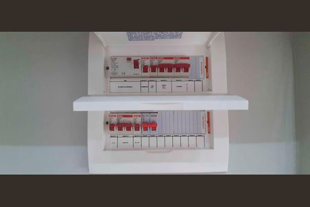 Studio para alugar com 25m², 1 quarto e sem vaga Studio para alugar com 25m², 1 quarto e sem vagaQuadro de Luz