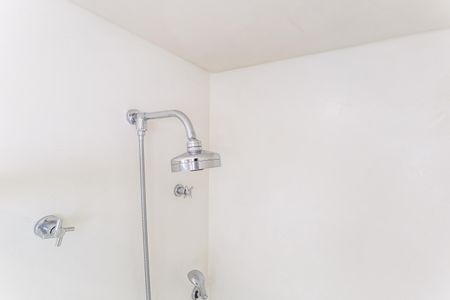 Apartamento à venda com 130m², 2 quartos e 3 vagas Apartamento à venda com 130m², 2 quartos e 3 vagasBanheiro da Suíte 2