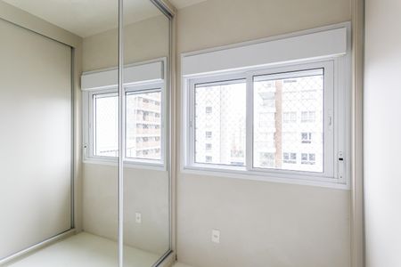 Apartamento à venda com 130m², 2 quartos e 3 vagas Apartamento à venda com 130m², 2 quartos e 3 vagasCloset da suíte 2