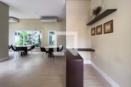 Apartamento à venda com 130m², 2 quartos e 3 vagas Apartamento à venda com 130m², 2 quartos e 3 vagasÁrea comum - Salão de festas