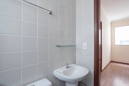 Apartamento para alugar com 45m², 2 quartos e 1 vaga Apartamento para alugar com 45m², 2 quartos e 1 vagaBanheiro social
