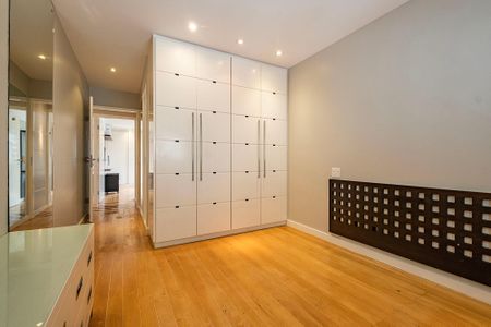 Apartamento para alugar com 155m², 3 quartos e 3 vagas Apartamento para alugar com 155m², 3 quartos e 3 vagasSuíte 3