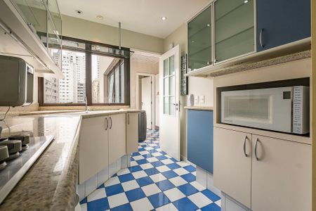 Apartamento para alugar com 155m², 3 quartos e 3 vagas Apartamento para alugar com 155m², 3 quartos e 3 vagasCozinha