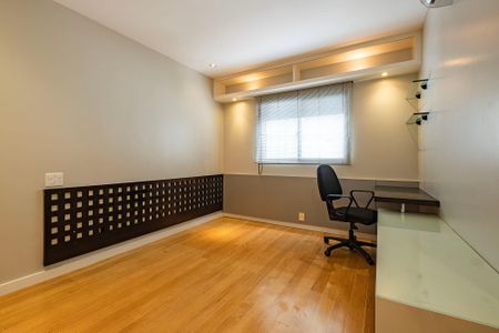 Apartamento para alugar com 155m², 3 quartos e 3 vagas Apartamento para alugar com 155m², 3 quartos e 3 vagasSuíte 3