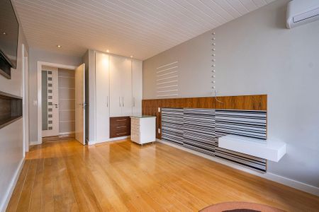 Apartamento para alugar com 155m², 3 quartos e 3 vagas Apartamento para alugar com 155m², 3 quartos e 3 vagasSuíte 1