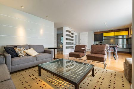 Apartamento para alugar com 155m², 3 quartos e 3 vagas Apartamento para alugar com 155m², 3 quartos e 3 vagasSala