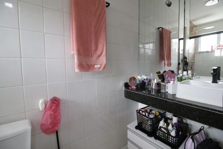 Apartamento à venda com 80m², 2 quartos e 1 vagaBanheiro da Suíte 1