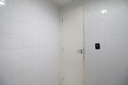Apartamento à venda com 80m², 2 quartos e 1 vagaBanheiro Social