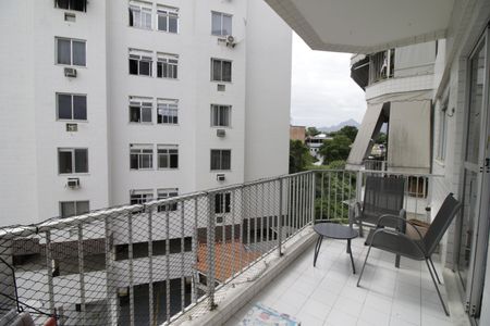 Apartamento à venda com 80m², 2 quartos e 1 vagaVaranda da Sala