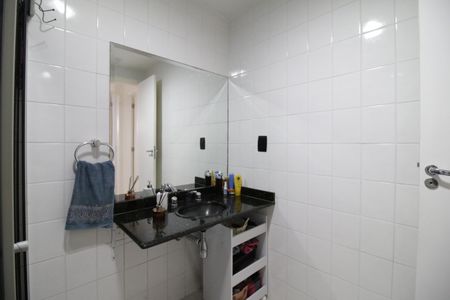Apartamento à venda com 80m², 2 quartos e 1 vagaBanheiro Social
