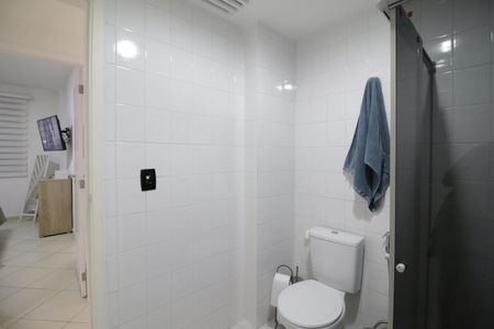 Apartamento à venda com 80m², 2 quartos e 1 vagaBanheiro Social