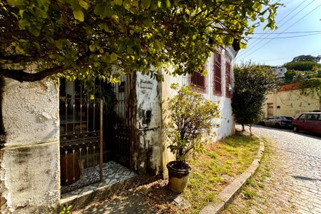 Casa para alugar com 250m², 4 quartos e 1 vaga