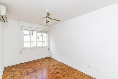Quarto 1  de apartamento para alugar com 1 quarto, 70m² em Vila Ipiranga, Porto Alegre