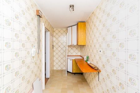 Cozinha  de apartamento para alugar com 1 quarto, 70m² em Vila Ipiranga, Porto Alegre