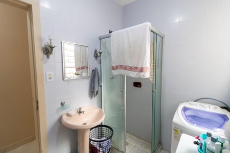 Apartamento à venda com 83m², 2 quartos e sem vagaBanheiro