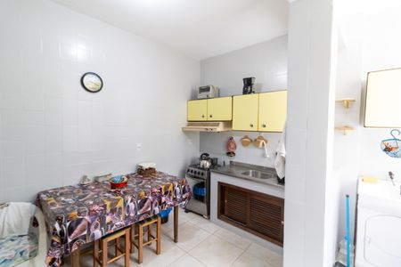 Apartamento à venda com 83m², 2 quartos e sem vagaCozinha