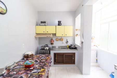 Apartamento à venda com 83m², 2 quartos e sem vagaCozinha