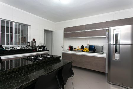 Casa para alugar com 120m², 2 quartos e 2 vagas Casa para alugar com 120m², 2 quartos e 2 vagasCozinha