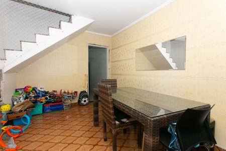 Sala de casa para alugar com 2 quartos, 120m² em Vila Carrão, São Paulo