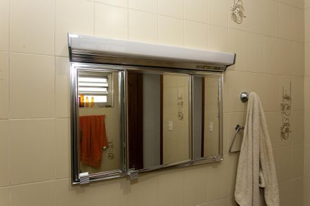 Casa para alugar com 120m², 2 quartos e 2 vagas Casa para alugar com 120m², 2 quartos e 2 vagasBanheiro da Suíte 1