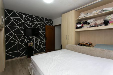 Casa para alugar com 120m², 2 quartos e 2 vagas Casa para alugar com 120m², 2 quartos e 2 vagasSuíte 1